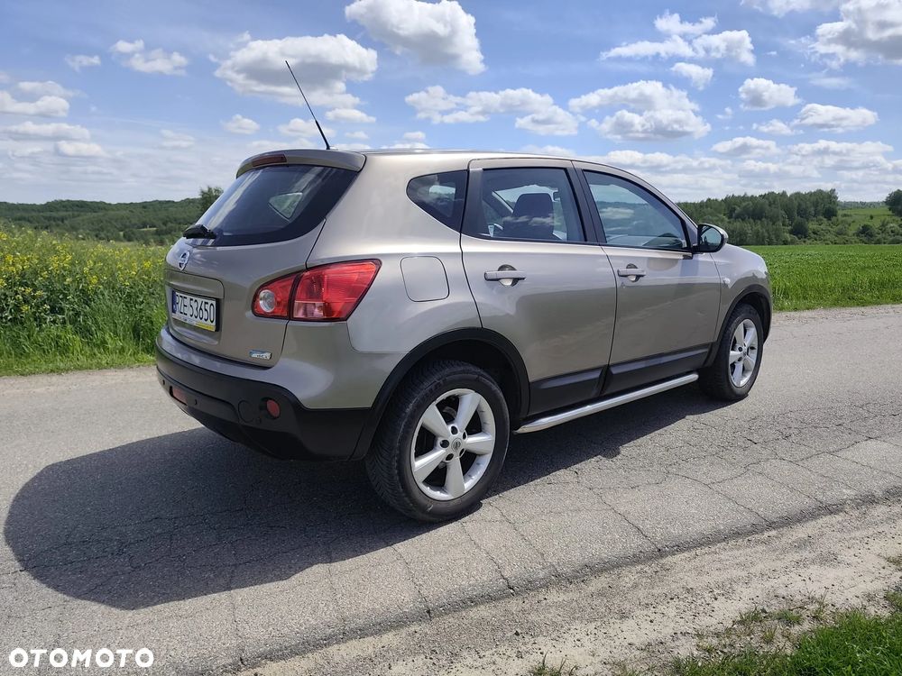 Nissan Qashqai - 4