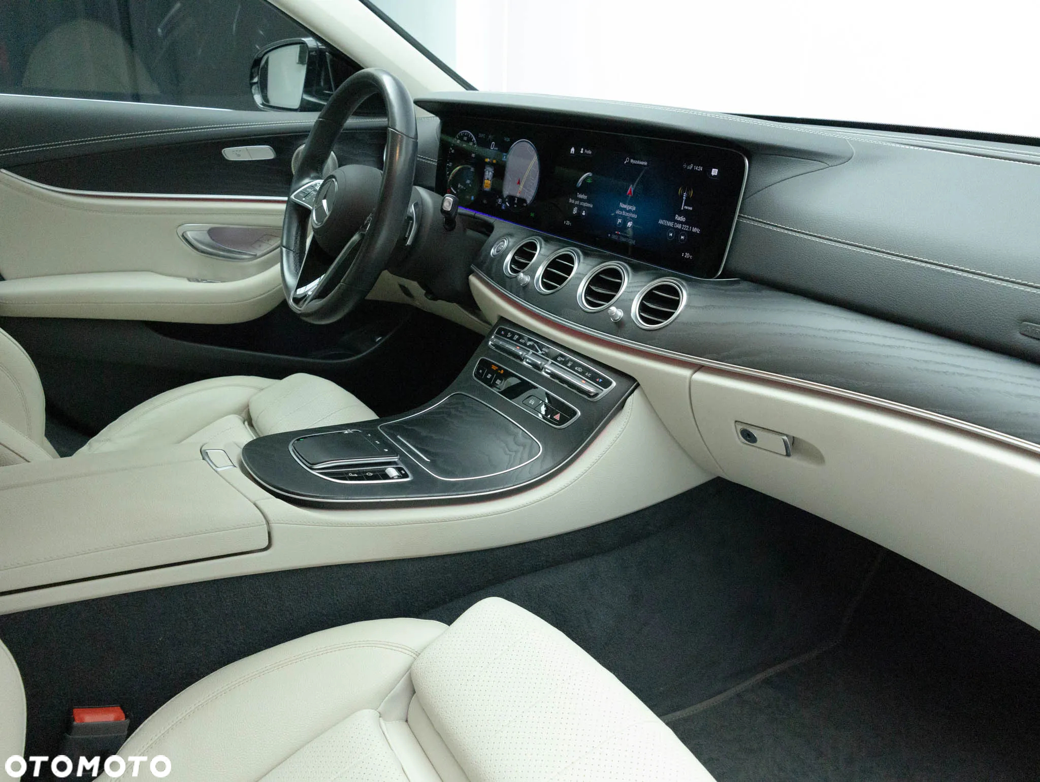 Mercedes-Benz Klasa E 220 d 4-Matic All-Terrain Avantgarde - 19