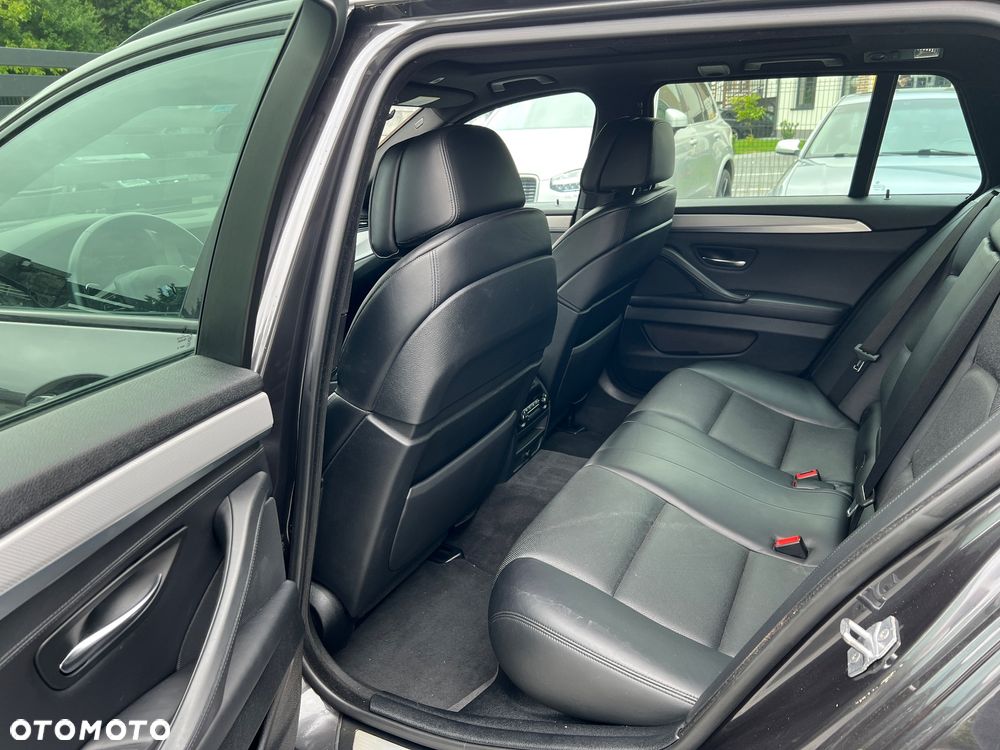 BMW Seria 5 M550d xDrive Touring Sport-Aut - 20