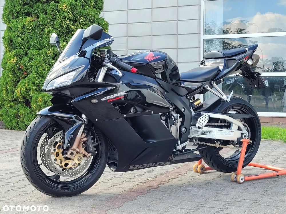 Honda CBR - 5