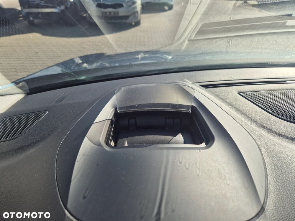 Renault Megane ENERGY TCe 130 INTENS - 11