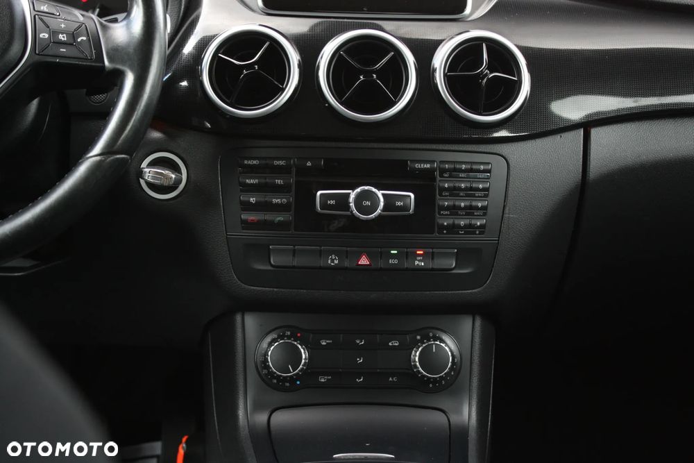 Mercedes-Benz Klasa B 200 (BlueEFFICIENCY) 7G-DCT - 27
