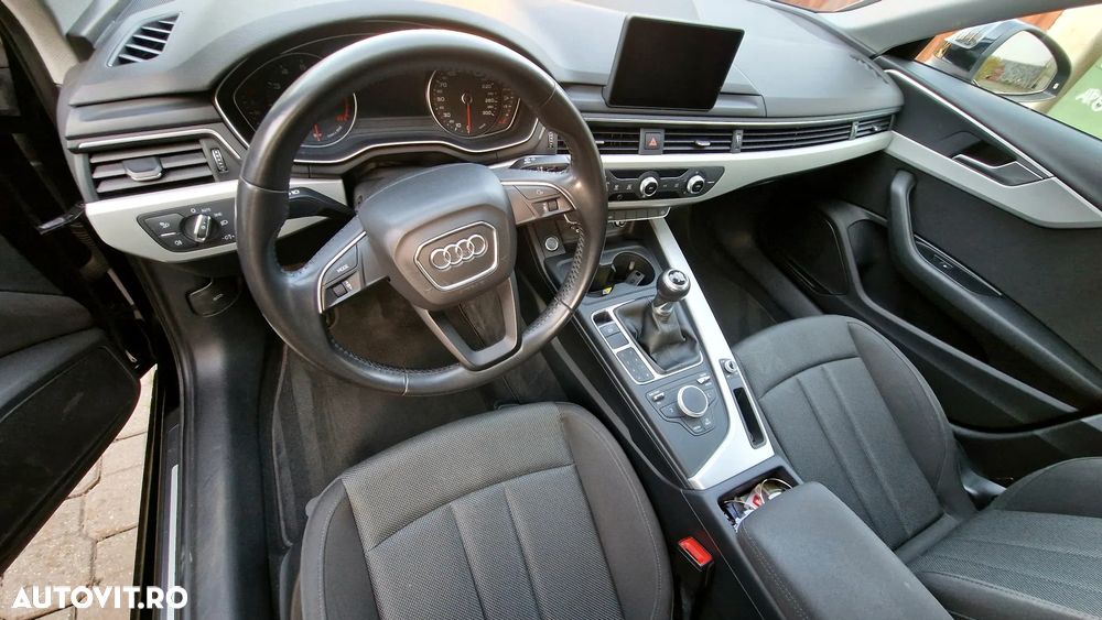 Audi A4 Limuzina - 5