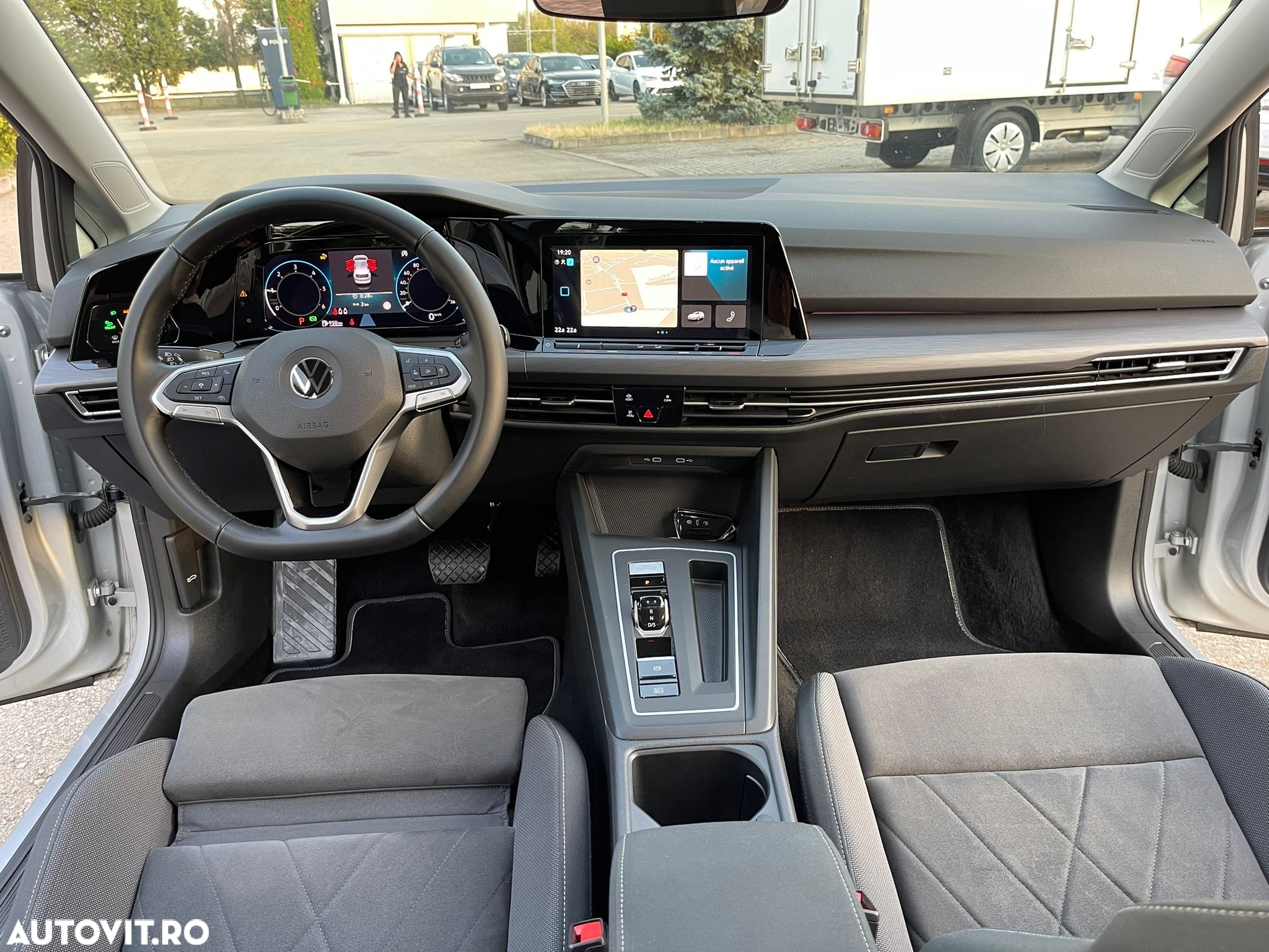 Volkswagen Golf 2.0 TDI DSG Style - 7