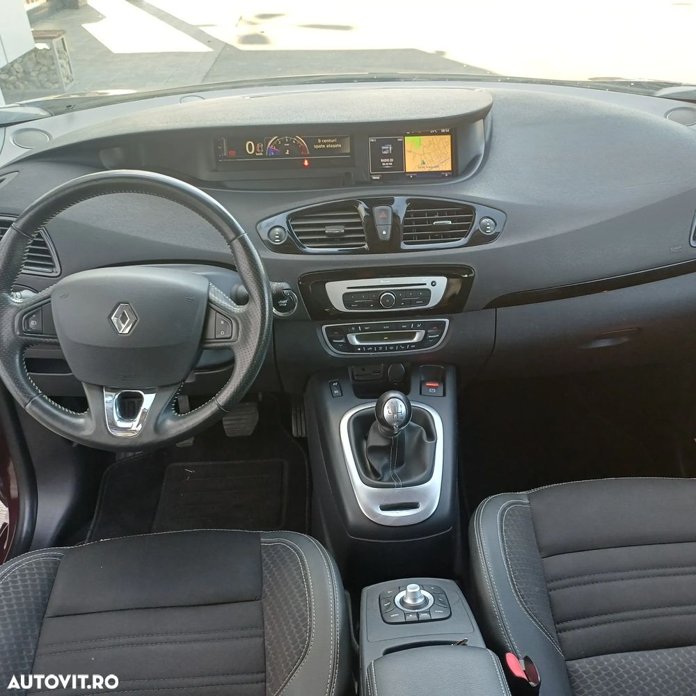 Renault Grand Scenic Energy dCi 110 S&S Bose Edition - 9