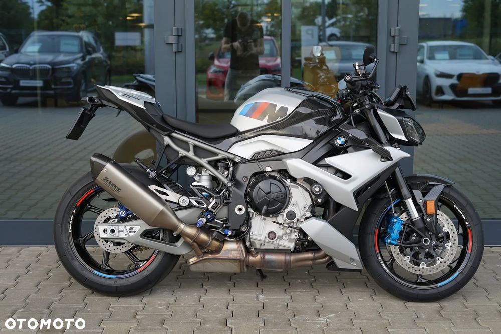 BMW S - 5