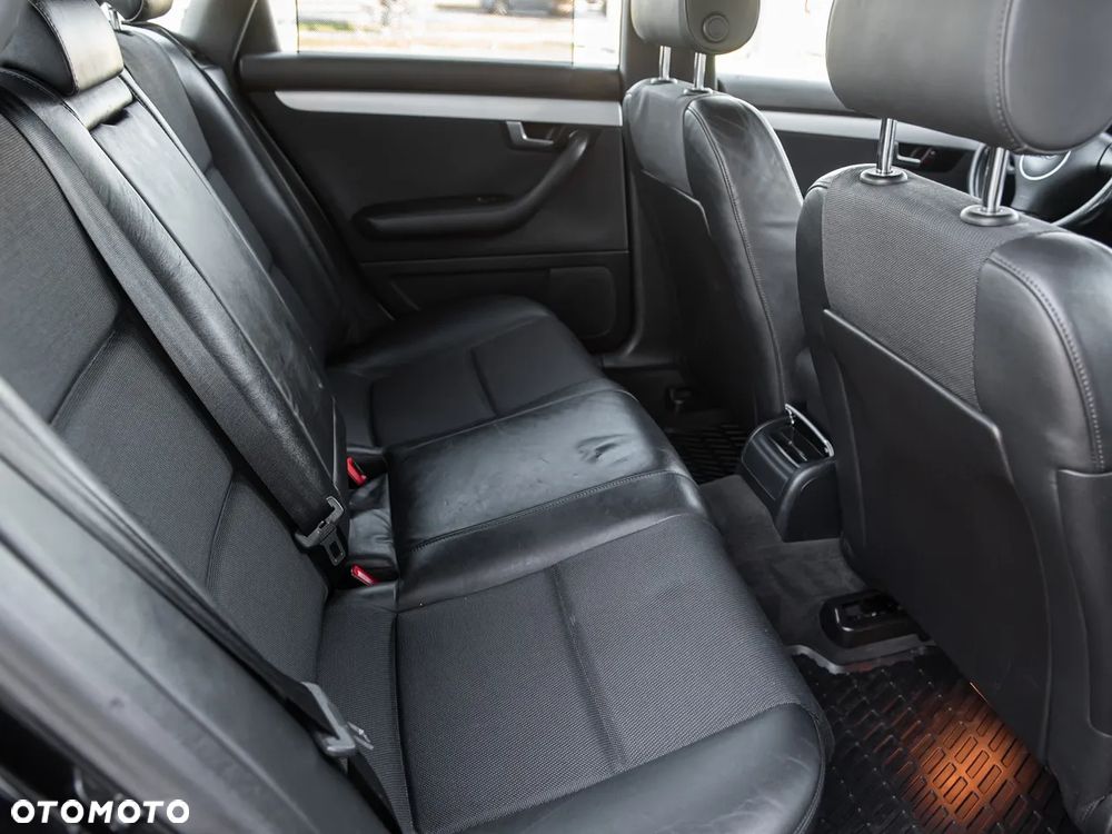 Audi A4 Limousine 1.8 T quattro - 30