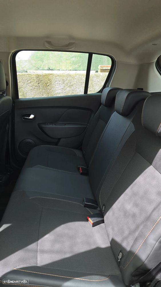 Dacia Sandero 0.9 TCe SL Stepway of Life - 3