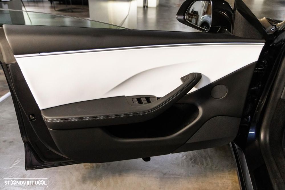 Tesla Model 3 Long Range Tração Integral - 38