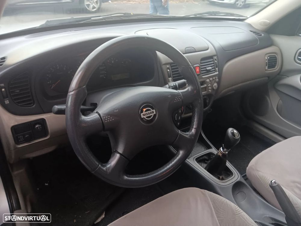 Nissan Almera 1.5 Comfort AC - 3