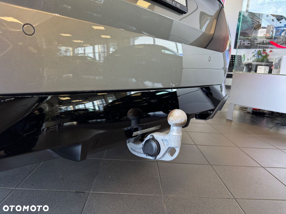 BMW Seria 5 520d xDrive - 10