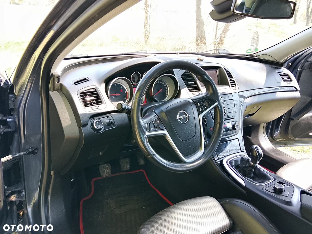 Opel Insignia - 10