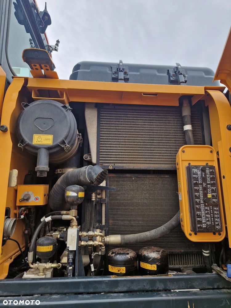 Hyundai HW140 - 18