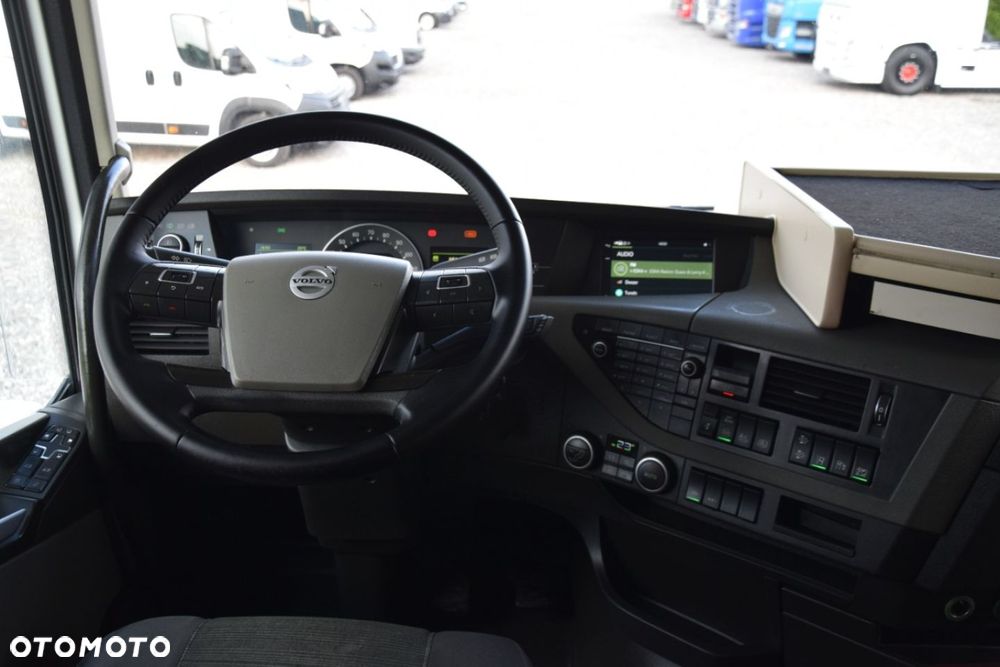 Volvo FH 500 Globetrotter XL - 32