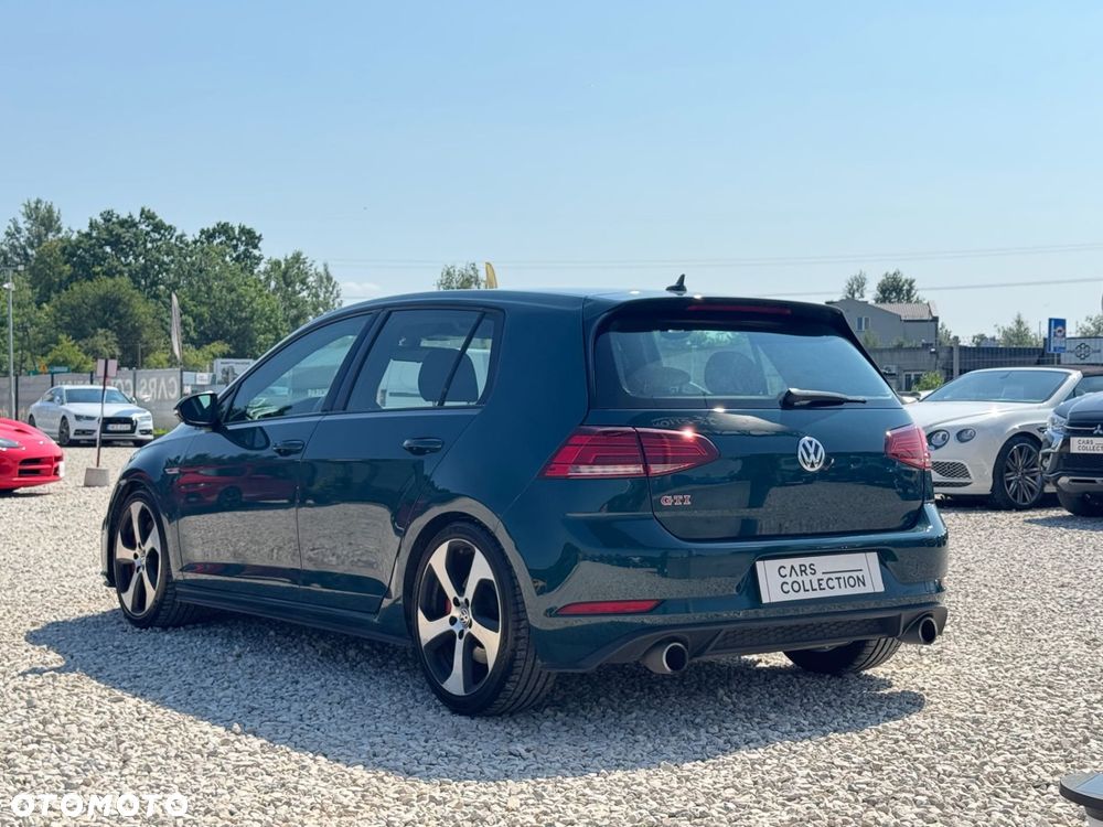 Volkswagen Golf - 7