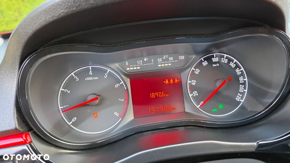 Opel Corsa 1.4 T Cosmo S&S - 24