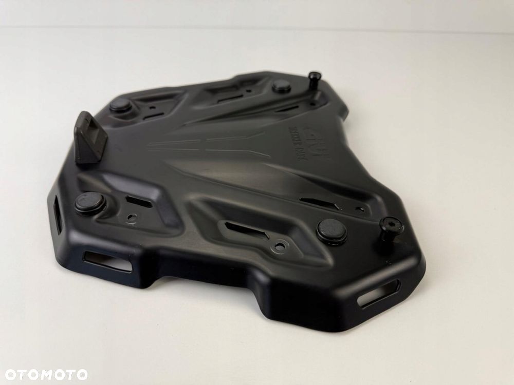 Stelaż mocowanie pod kufer centralny Monokey, Monolock GIVI Yamaha Tenere 700 19-24 / World Raid 22-25 - 11