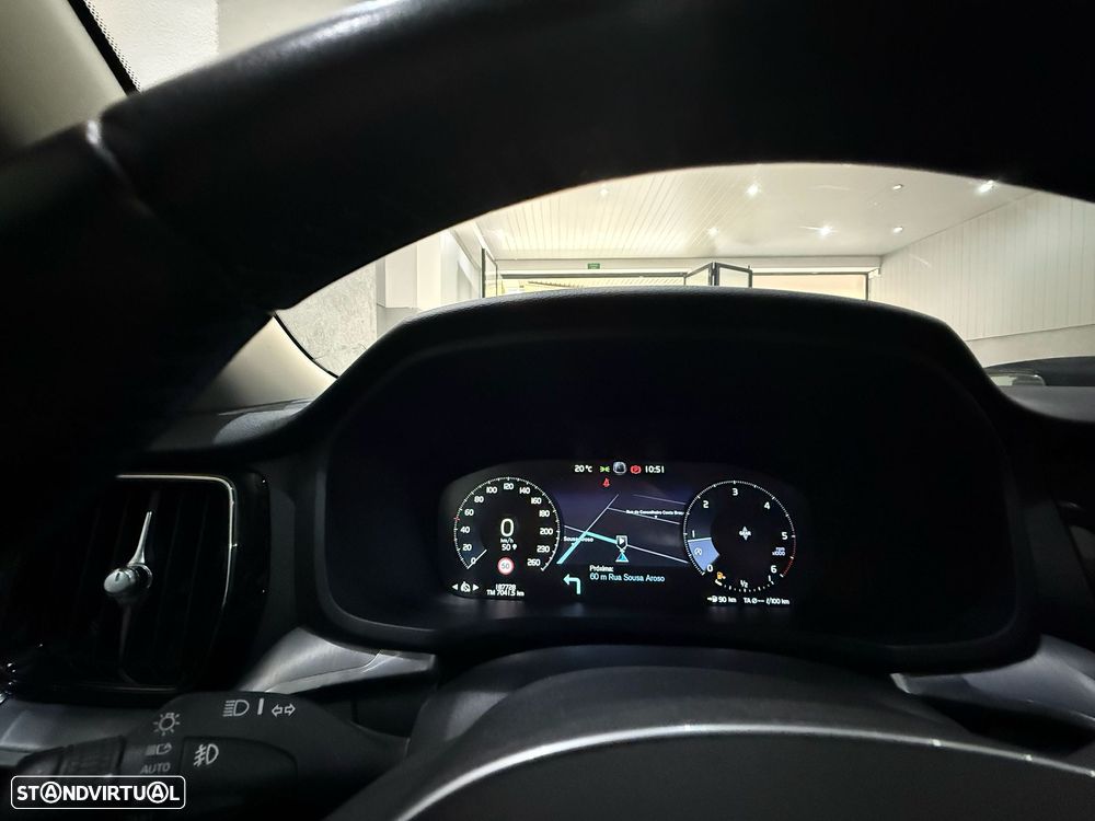Volvo V60 D3 Momentum Pro - 38