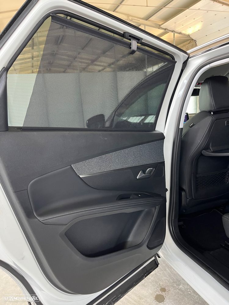 Peugeot 5008 PureTech 130 EAT8 Stop & Start Allure Pack - 9