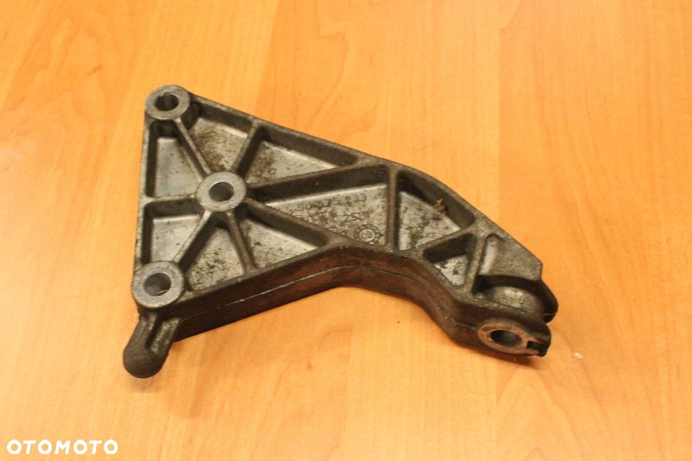 ŁAPA MOCOWANIE WSPORNIK SILNIKA OPEL ZAFIRA A ASTRA G 1.6B 1.7D 1.8B DIESEL BENZYNA   90575233