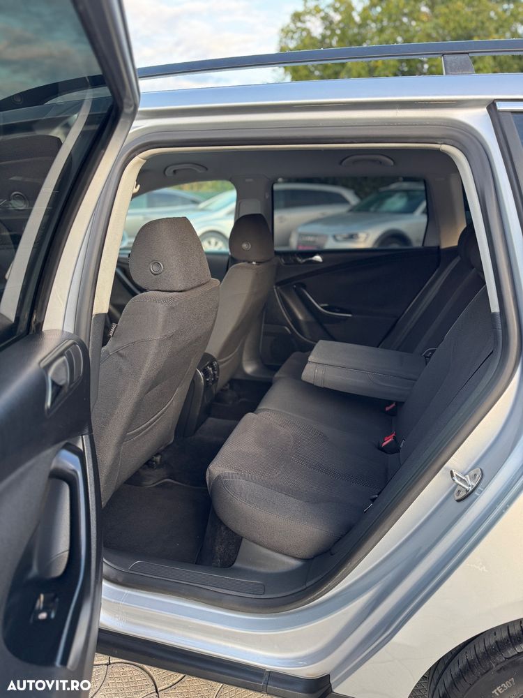 Volkswagen Passat 1.9 TDI Comfortline - 16