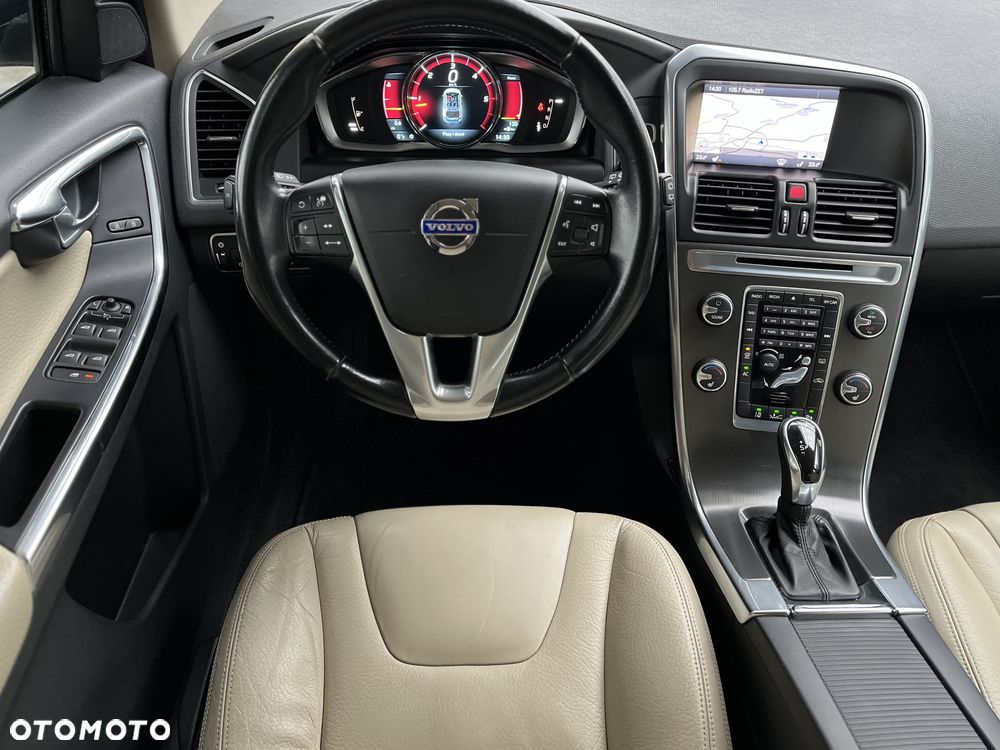 Volvo XC 60 D4 Geartronic Momentum - 18