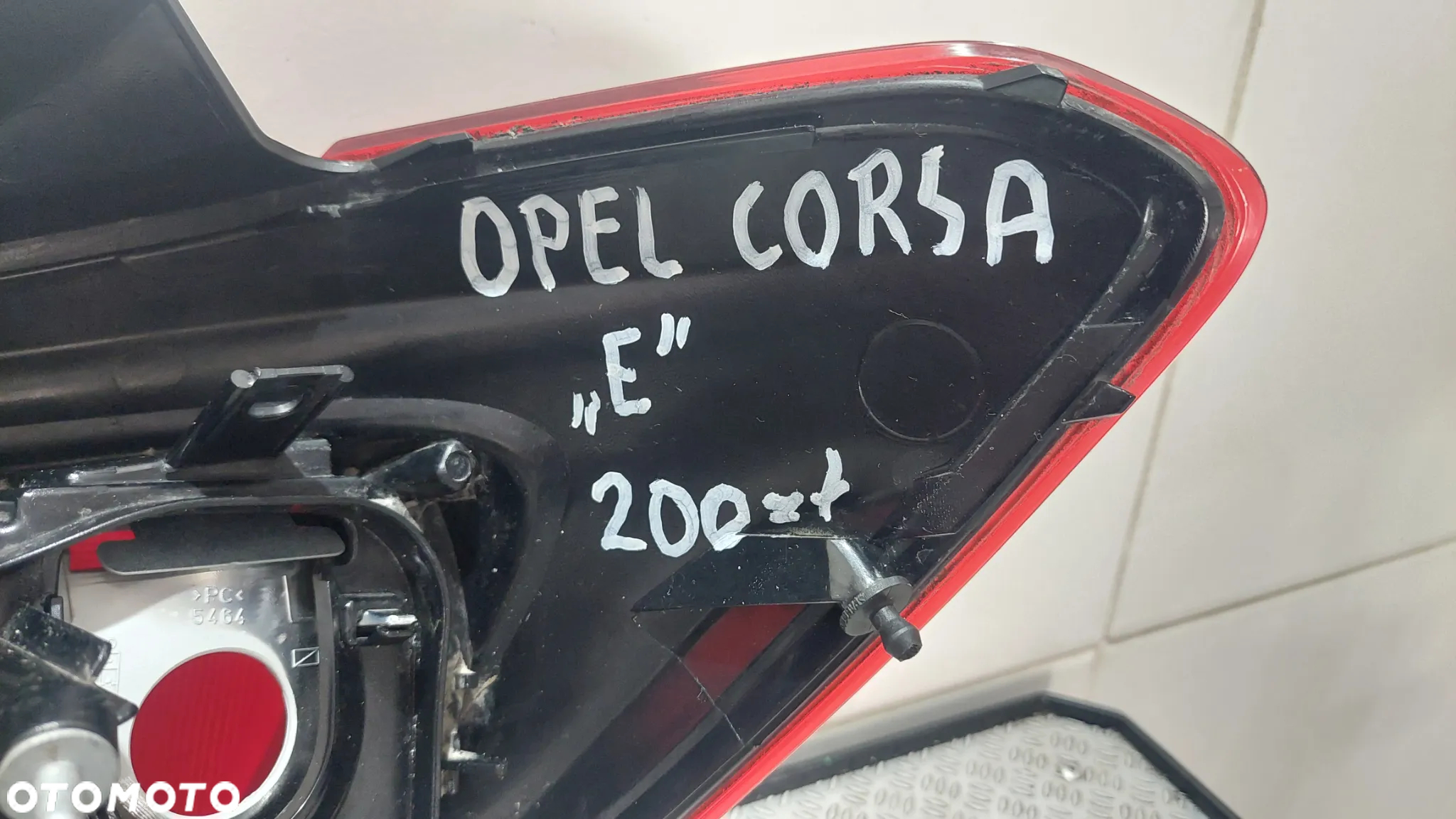 LAMPA LEWA TYLNA OPEL CORSA E R2017 NR 39068622 - 4