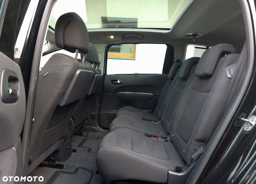 Peugeot 5008 - 8