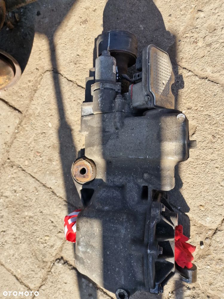 Most tylny ford  kuga  mk1  povershift - 3