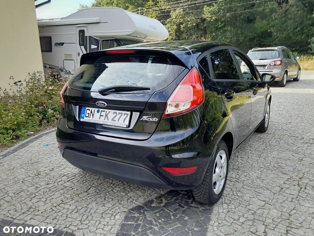 Ford Fiesta 1.25 Celebration - 8