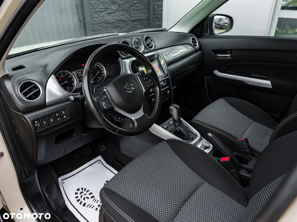 Suzuki Vitara 1.6 Premium 4WD - 16