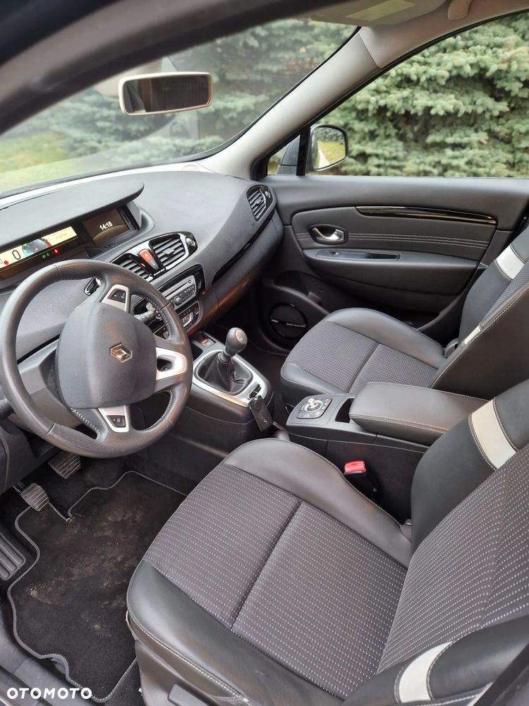 Renault Scenic TCe 130 Bose Edition - 13