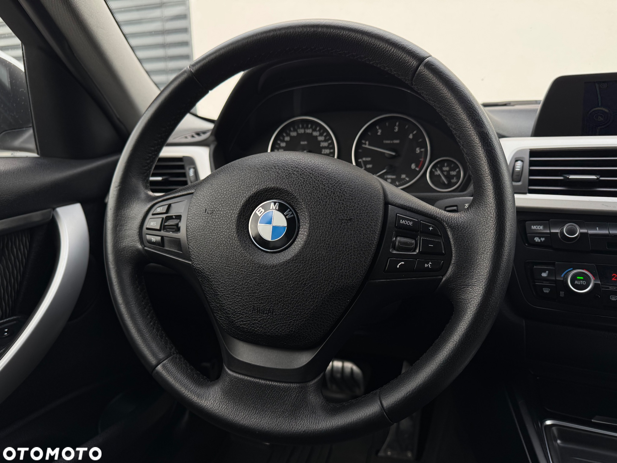 BMW Seria 3 - 10