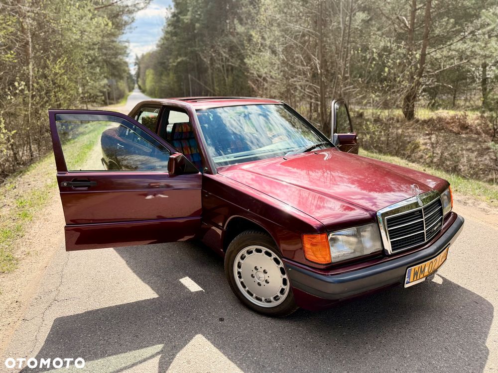 Mercedes-Benz W201 (190) - 15