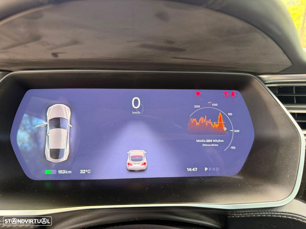Tesla Model S - 14
