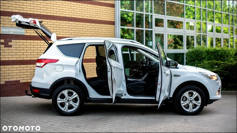 Ford Kuga - 10