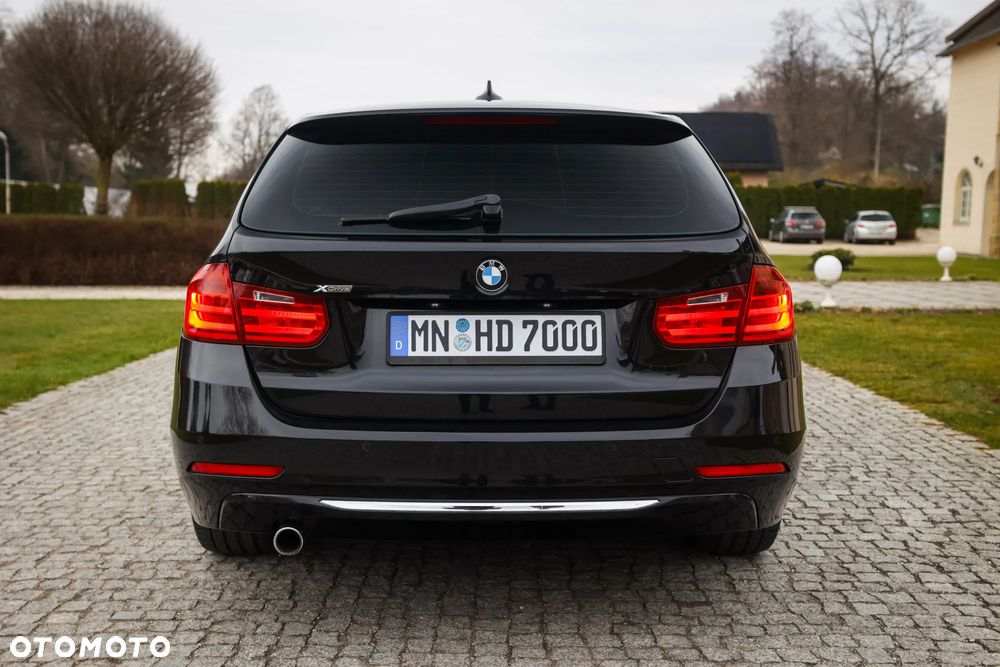 BMW Seria 3 320d xDrive Sport-Aut Luxury Line - 16