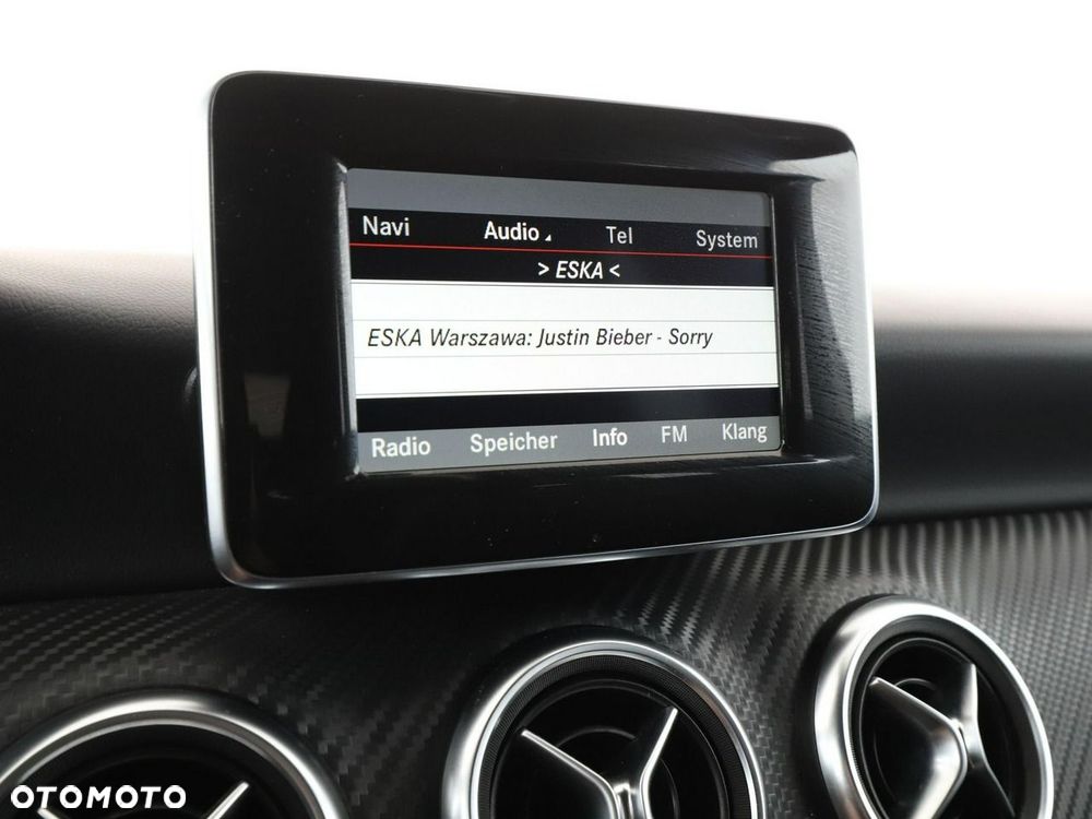 Mercedes-Benz Klasa A 180 7G-DCT AMG Line - 24
