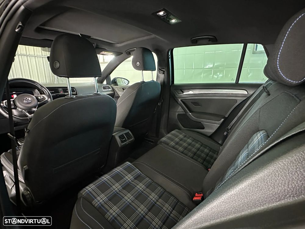 VW Golf 1.4 GTE Plug-in - 9