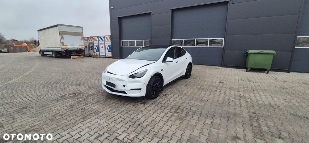 Tesla Y RWD - 3