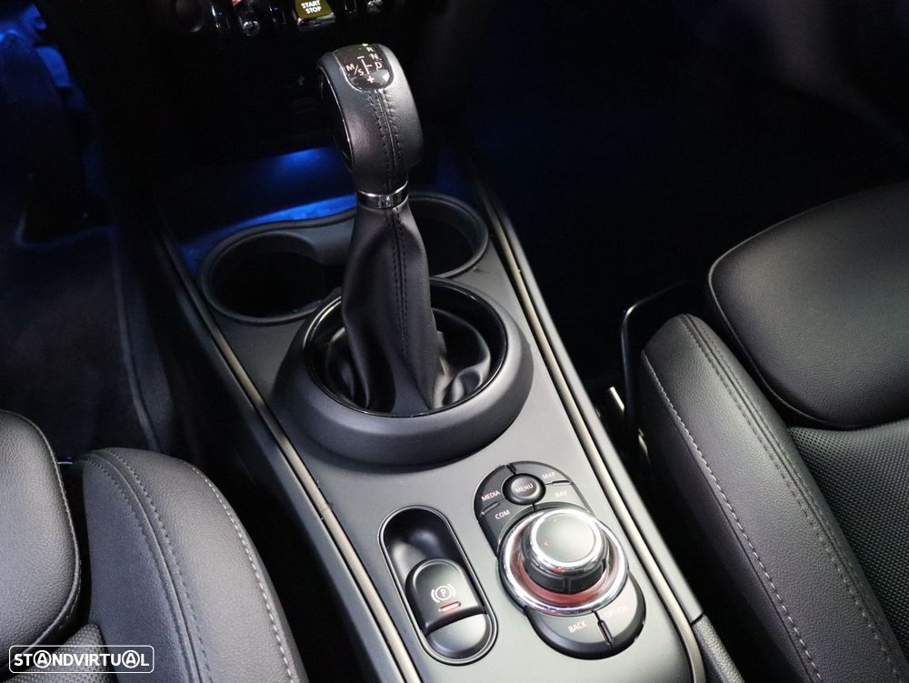 MINI Countryman Cooper SE ALL4 Auto - 16