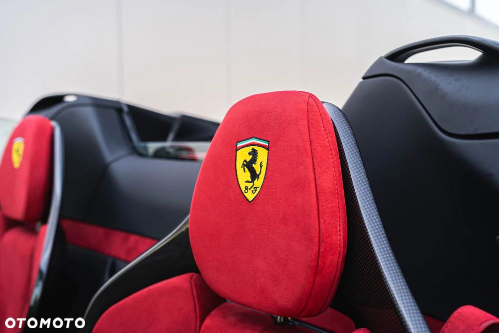 Ferrari SF90 Spider - 25
