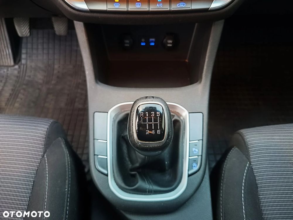 Hyundai i30 1.0 T-GDI GPF Classic + - 22