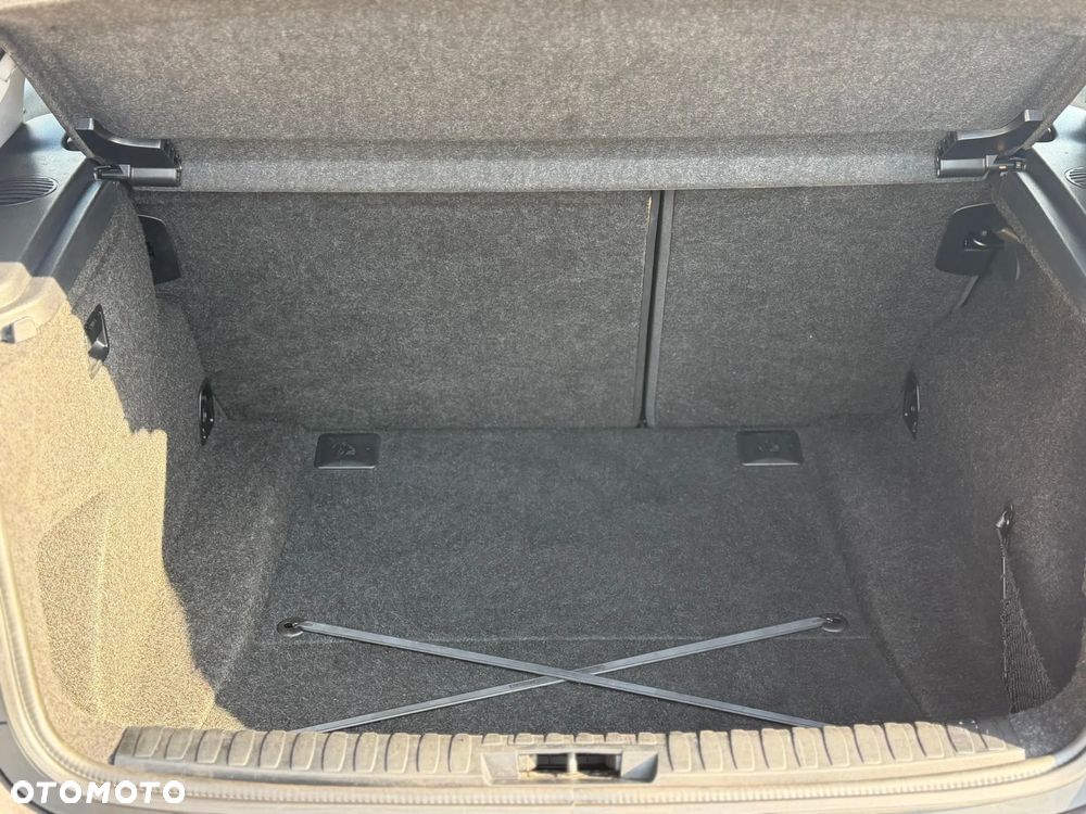BMW Seria 1 123d DPF - 34