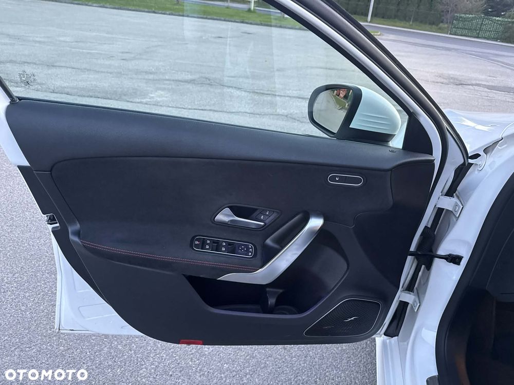 Mercedes-Benz Klasa A 250 4-Matic AMG Line 7G-DCT - 21