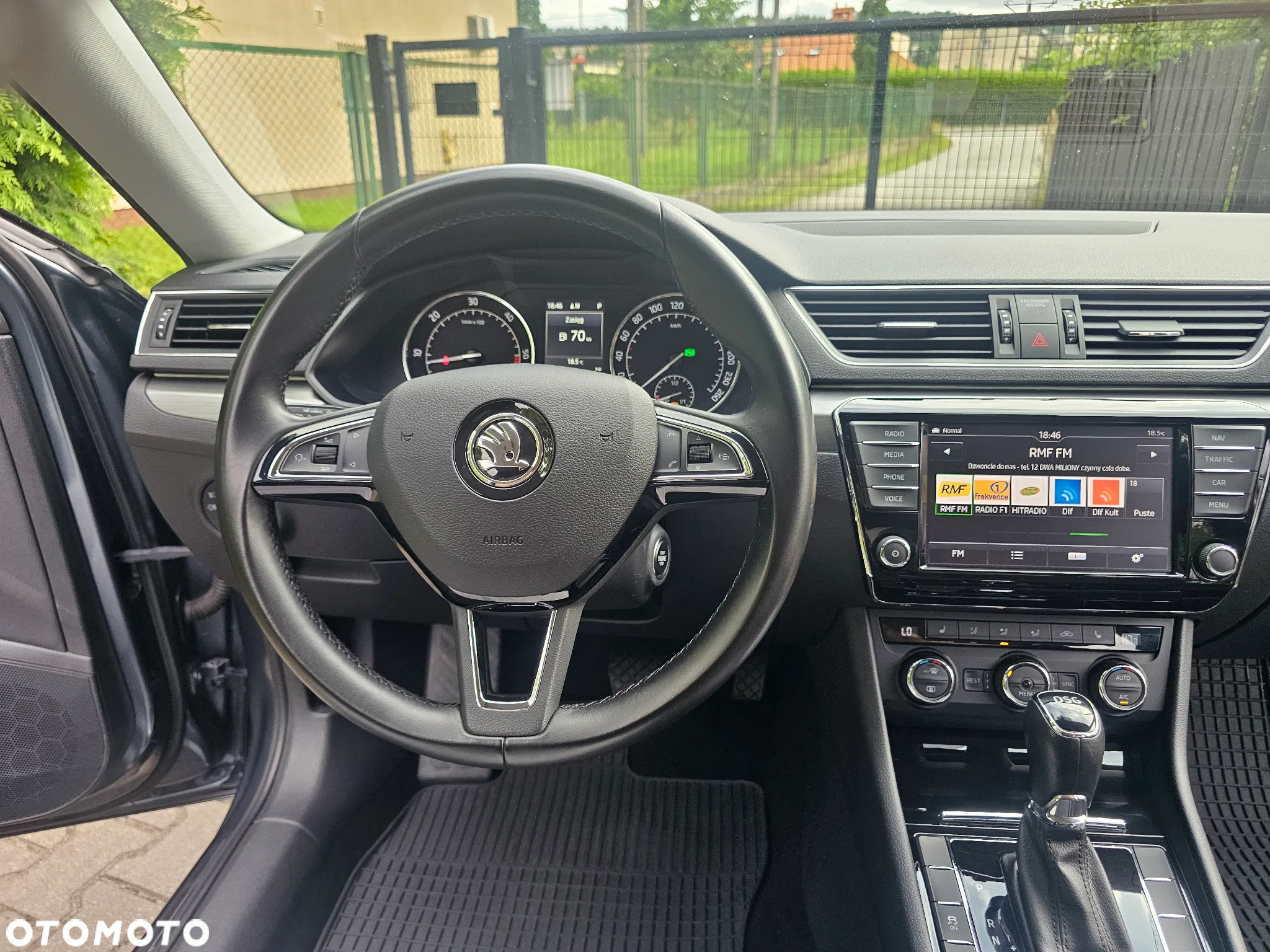 Skoda Superb 2.0 TDI DSG Premium Edition - 14