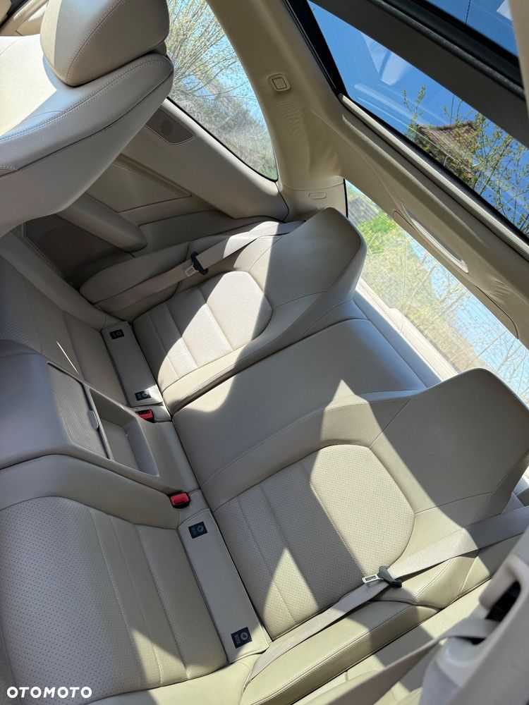 Mercedes-Benz Klasa C 250 CGI BlueEff - 11