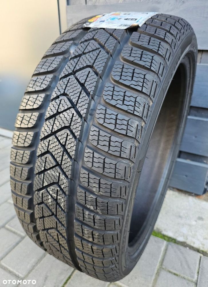 Pirelli Winter SottoZero 3 215/40R17 87 H - 1