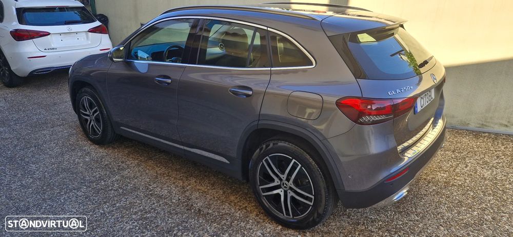 Mercedes-Benz GLA 250 e Progressive - 11