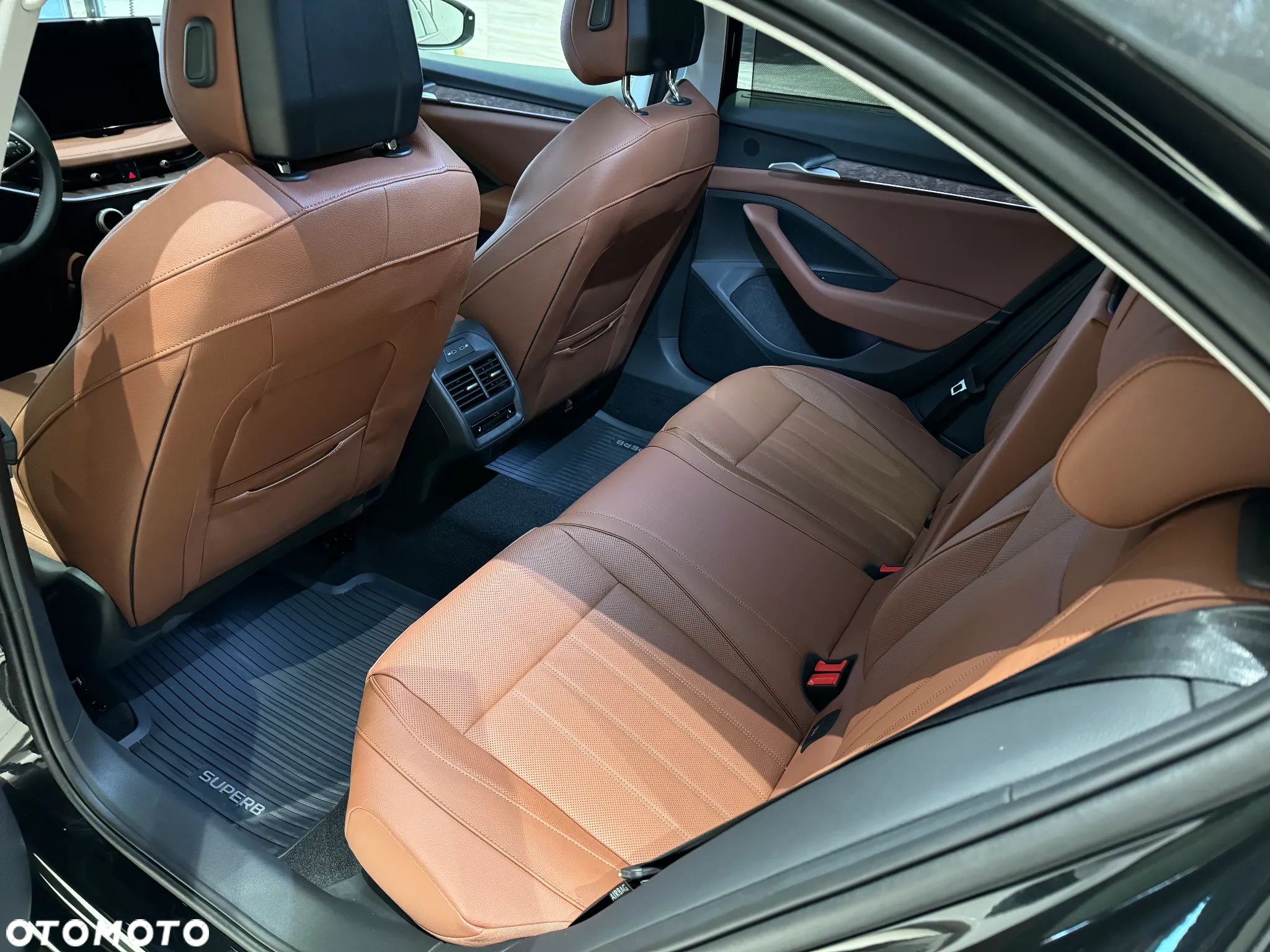 Skoda Superb 2.0 TDI SCR 4x4 L&K DSG - 7